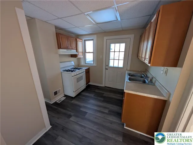 $1,795 | 1144 Minsi Trail Street, Bethlehem, PA 18018