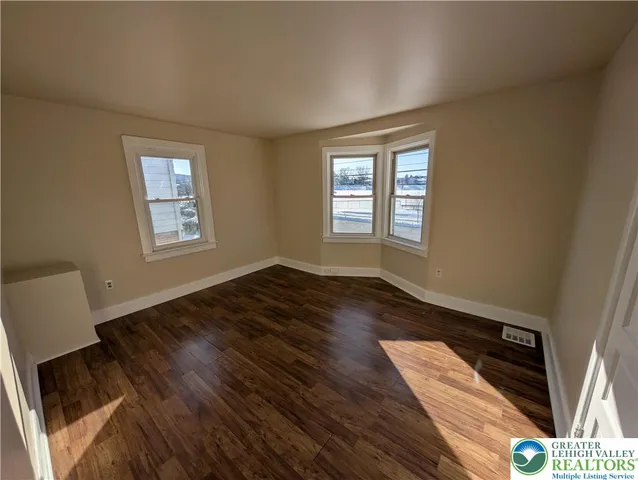 $1,795 | 1144 Minsi Trail Street, Bethlehem, PA 18018