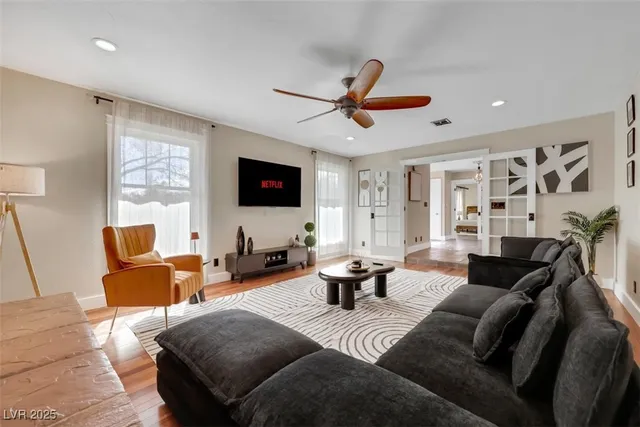 $6,500 | 7470 Eldora Avenue, Las Vegas, NV 89117