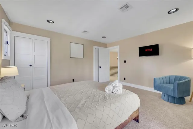 $6,500 | 7470 Eldora Avenue, Las Vegas, NV 89117