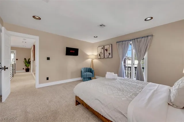 $6,500 | 7470 Eldora Avenue, Las Vegas, NV 89117