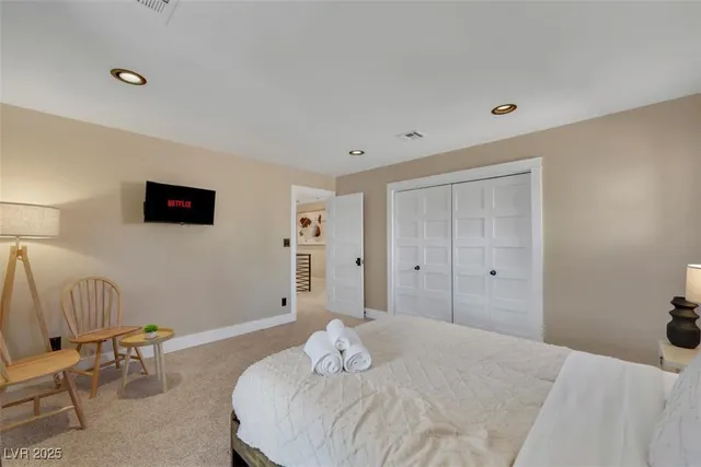 $6,500 | 7470 Eldora Avenue, Las Vegas, NV 89117