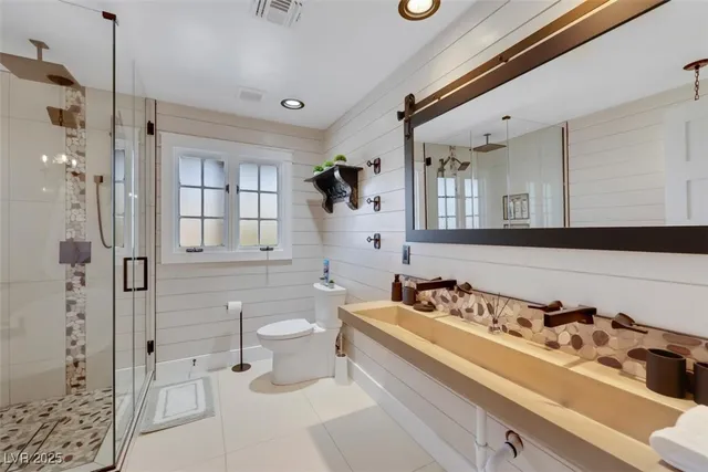 $6,500 | 7470 Eldora Avenue, Las Vegas, NV 89117