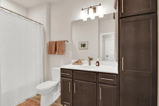 $435,000 | W204-n17637 Laurel Place, Unit 402, Jackson, WI 53037