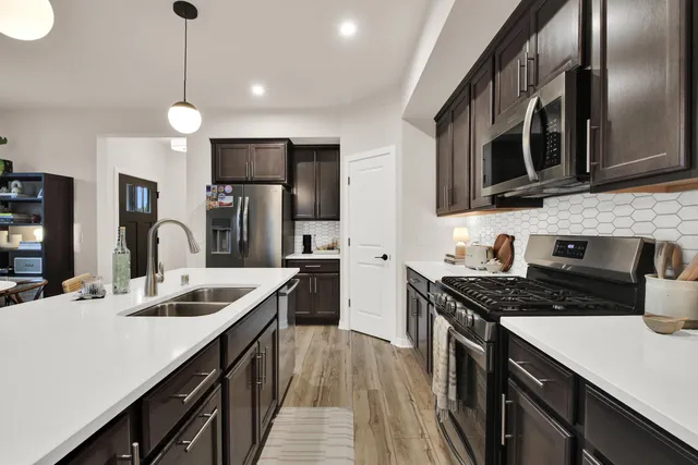 $435,000 | W204-n17637 Laurel Place, Unit 402, Jackson, WI 53037