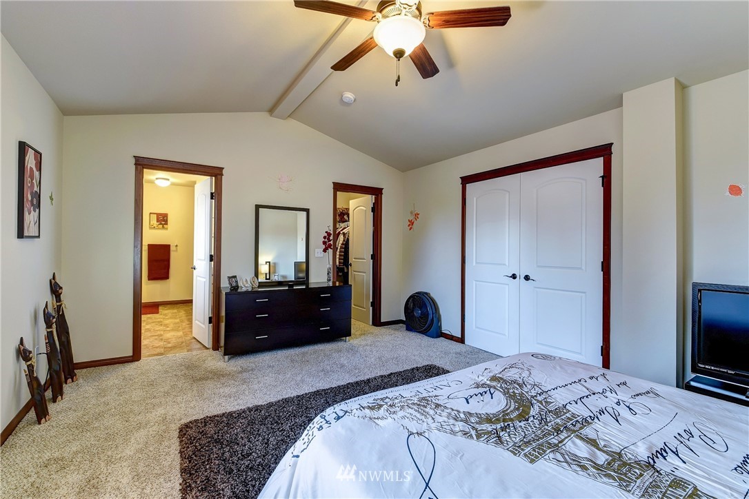 16229 2nd Avenue Southeast Bothell, WA 98012 - Photo 15 of 25