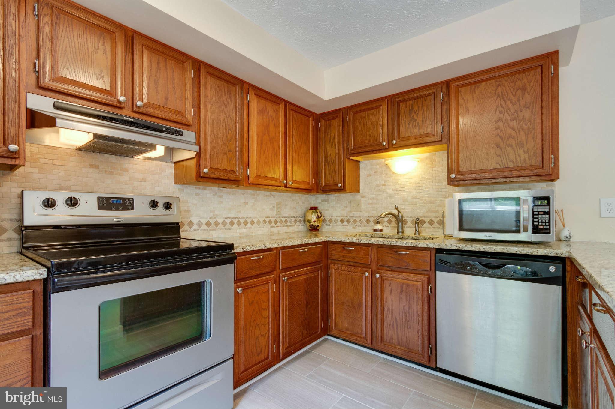 8091 Donegal Lane Springfield, VA 22153 - Photo 11 of 27 Kitchen