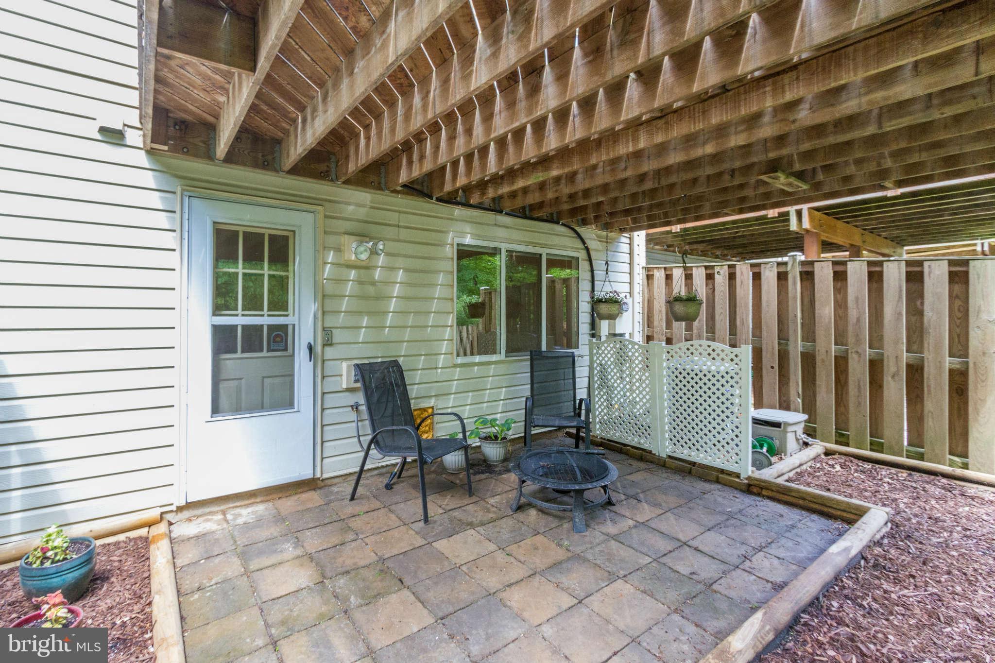 8091 Donegal Lane Springfield, VA 22153 - Photo 25 of 27 Exterior (Rear)