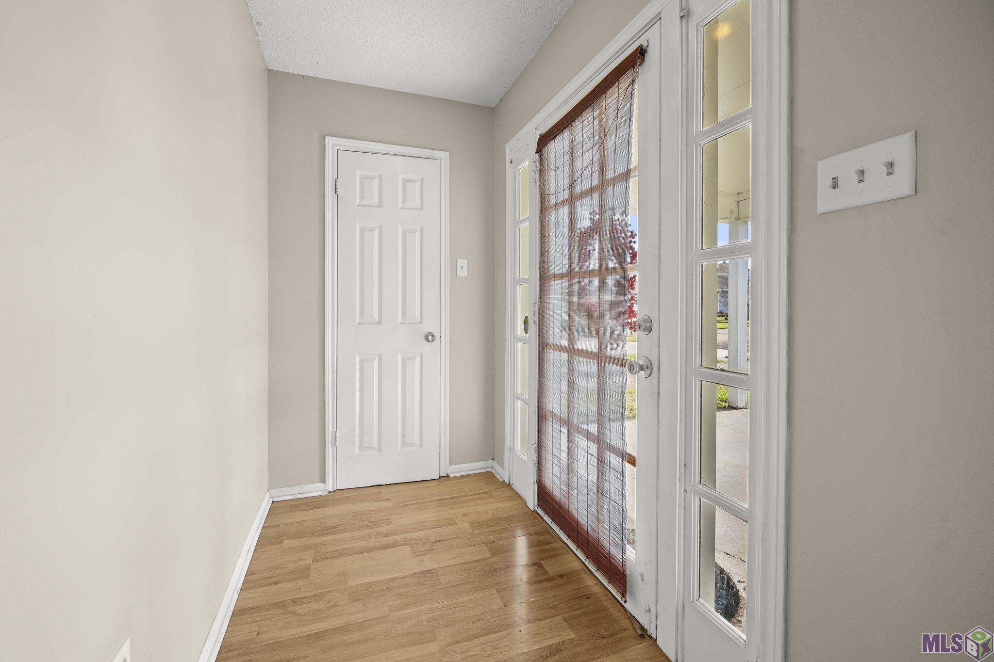 15463 Springwood Avenue Baton Rouge, LA 70817 - Photo 3 of 15 Gallery Image 3