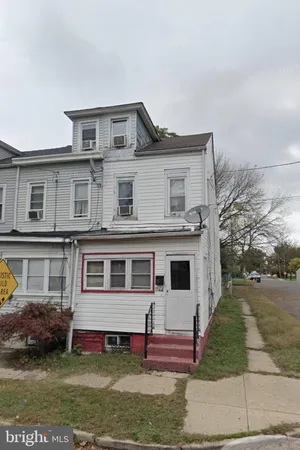 $2,500 | 1144 William Street, Hamilton, NJ 08610