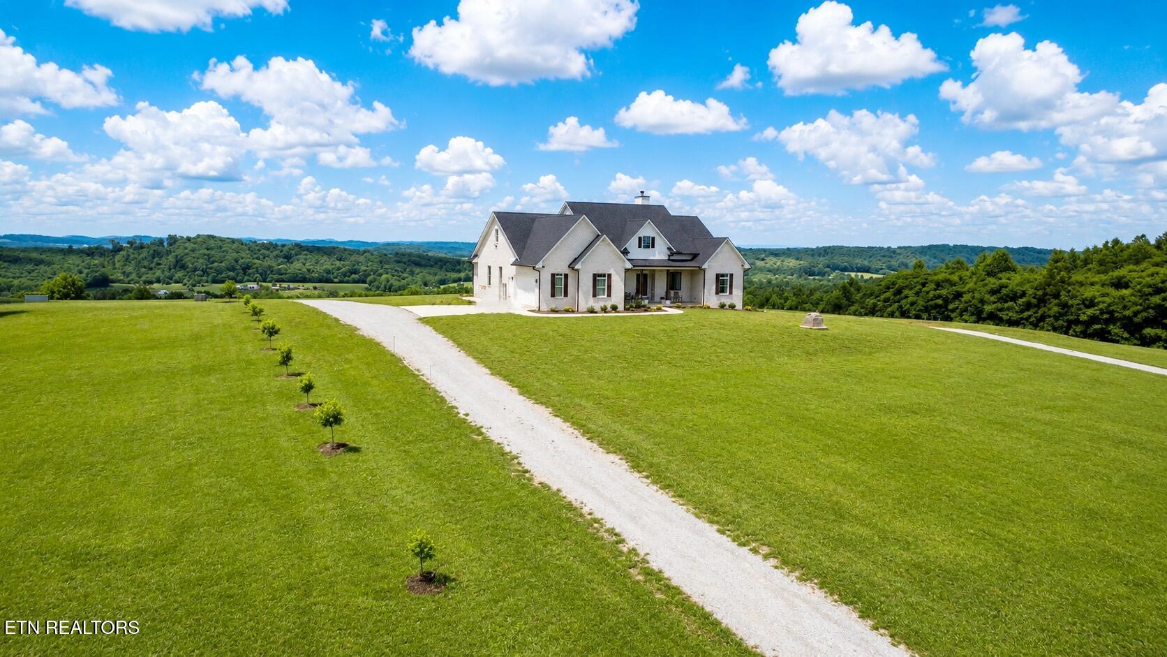 3647 Foshee Road Philadelphia, TN 37846 - Photo 2 of 43 IMG_8924_VSCO