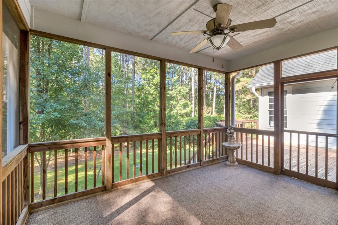 107 North Waterside Drive Seneca, SC 29672 - Photo 37 of 50