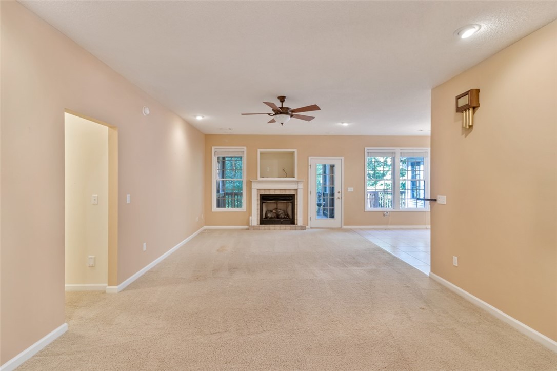 107 North Waterside Drive Seneca, SC 29672 - Photo 6 of 50
