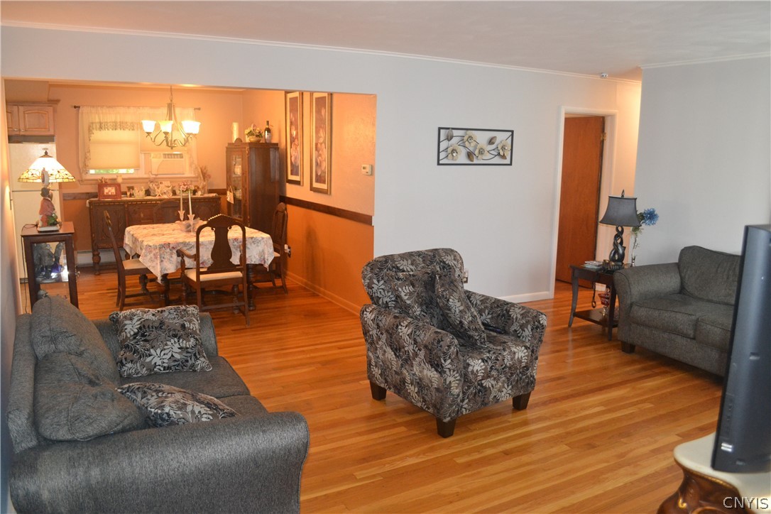 1408 Buckley Road Utica, NY 13501 - Photo 20 of 48 Living Room