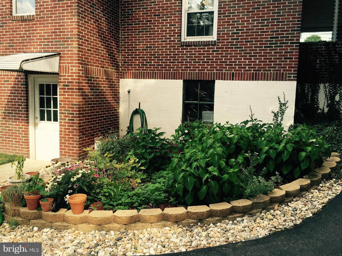 2118 Valley Road Berkeley Springs, WV 25411 - Photo 6 of 19 Exterior (Rear)