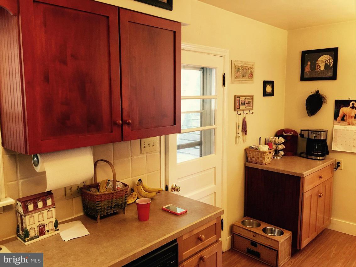 2118 Valley Road Berkeley Springs, WV 25411 - Photo 8 of 19 Kitchen
