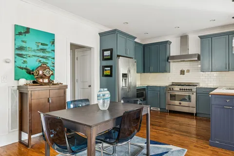 $699,999 | 6337 A Alamo Place, Nashville, TN 37209