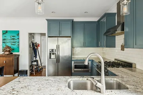 $699,999 | 6337 A Alamo Place, Nashville, TN 37209