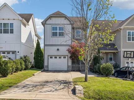 $699,999 | 6337 A Alamo Place, Nashville, TN 37209