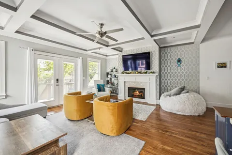 $699,999 | 6337 A Alamo Place, Nashville, TN 37209