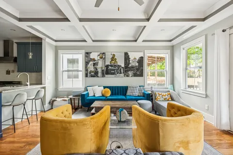 $699,999 | 6337 A Alamo Place, Nashville, TN 37209