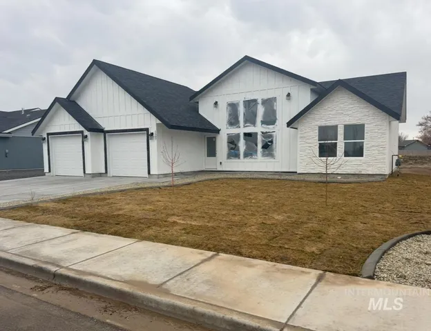 $368,500 | 1507 Tverdy Lane, Buhl, ID 83316