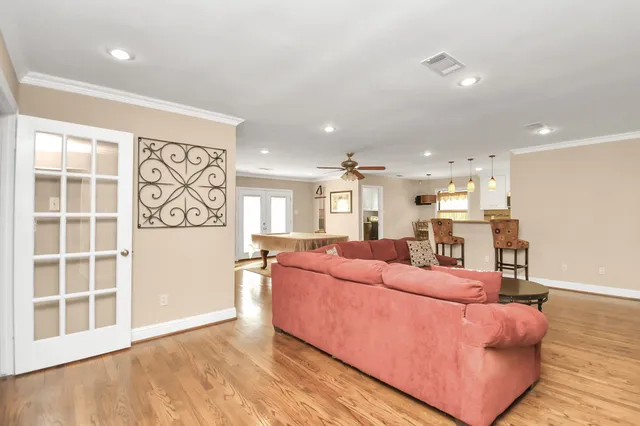 $2,600 | 4525 Waycross Drive, Houston, TX 77035