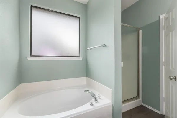 $2,100 | 10701 Vista Heights Boulevard, Fort Worth, TX 76108
