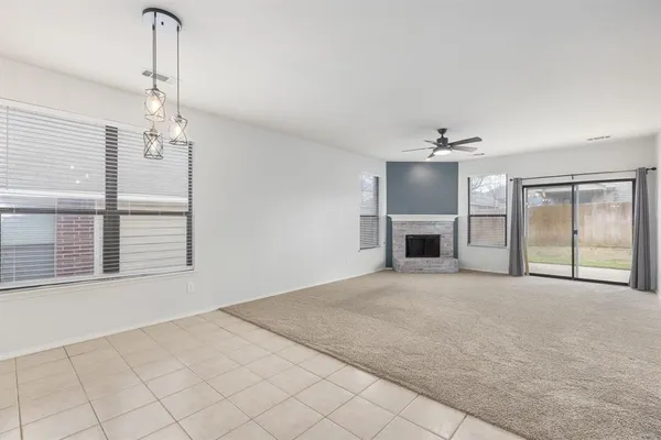 $2,100 | 10701 Vista Heights Boulevard, Fort Worth, TX 76108