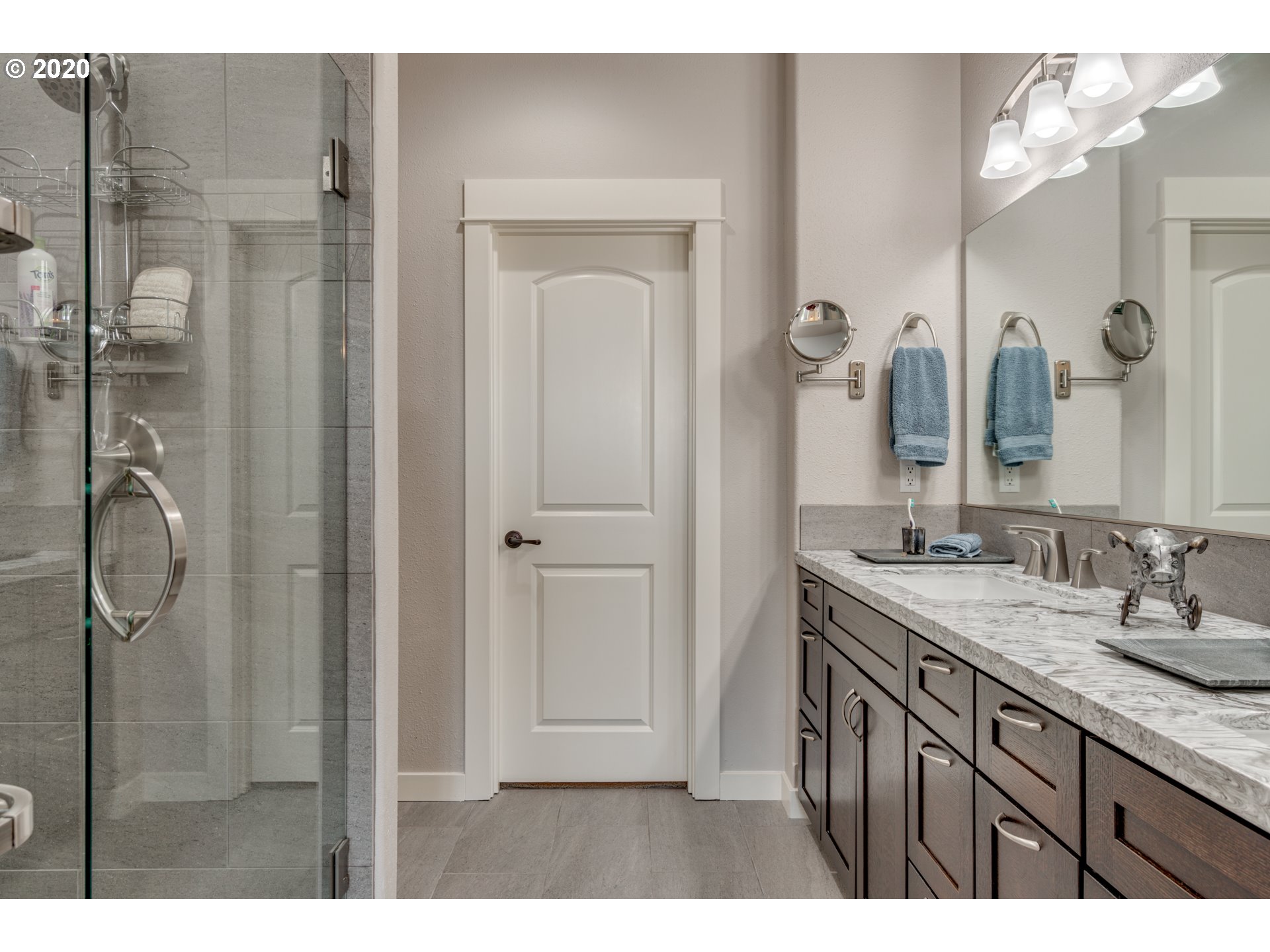 3630 Southwest Baird Street, Unit 2 Portland, OR 97219 - Photo 16 of 32 Gallery Image 16