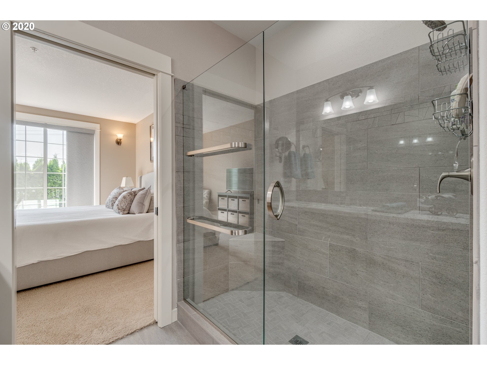 3630 Southwest Baird Street, Unit 2 Portland, OR 97219 - Photo 17 of 32 Gallery Image 17