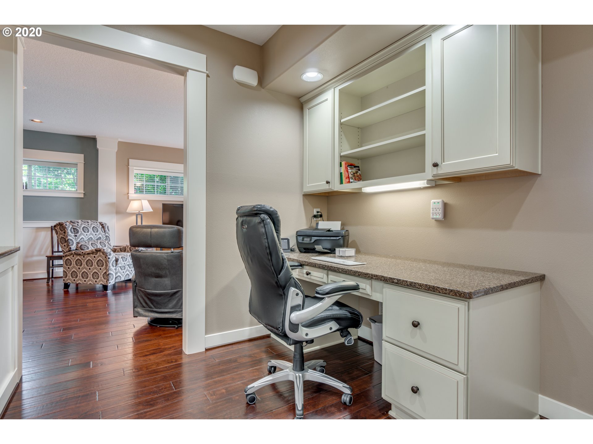 3630 Southwest Baird Street, Unit 2 Portland, OR 97219 - Photo 26 of 32 Gallery Image 26