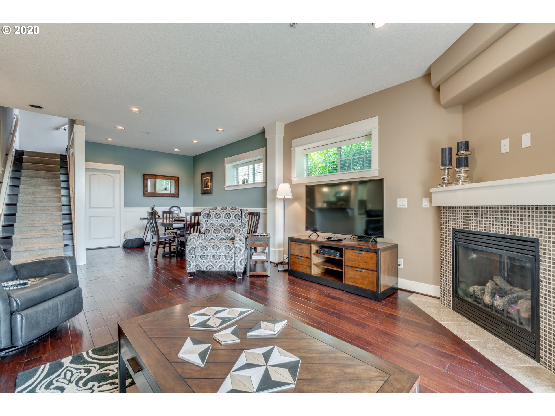 3630 Southwest Baird Street, Unit 2 Portland, OR 97219 - Photo 8 of 32 Gallery Image 8