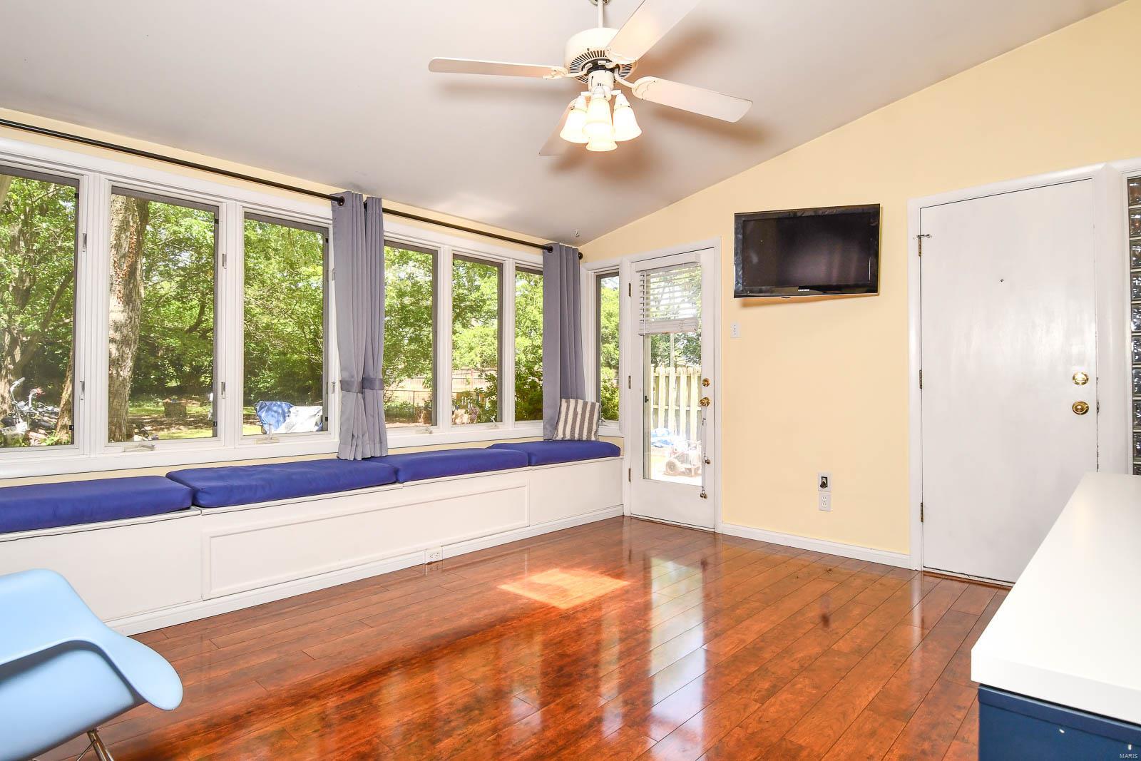 2531 St Giles Road St. Louis, MO 63122 - Photo 22 of 43