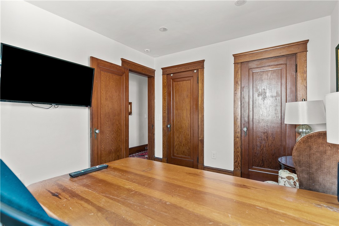 123 Beacon Street Middletown, RI 02842 - Photo 11 of 25