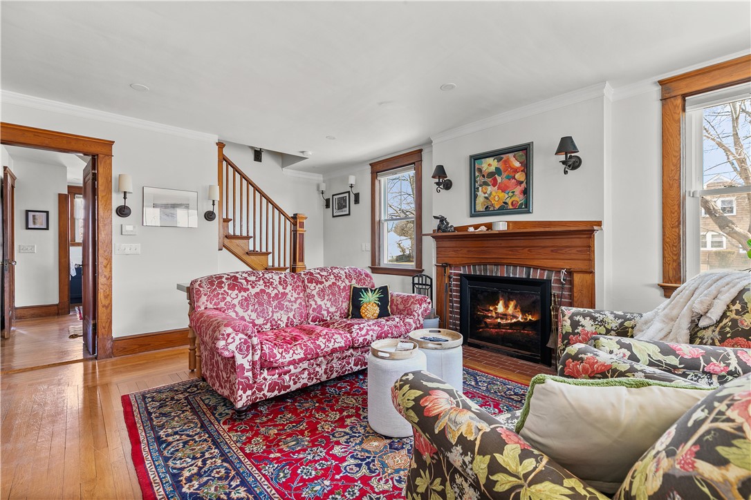 123 Beacon Street Middletown, RI 02842 - Photo 4 of 25