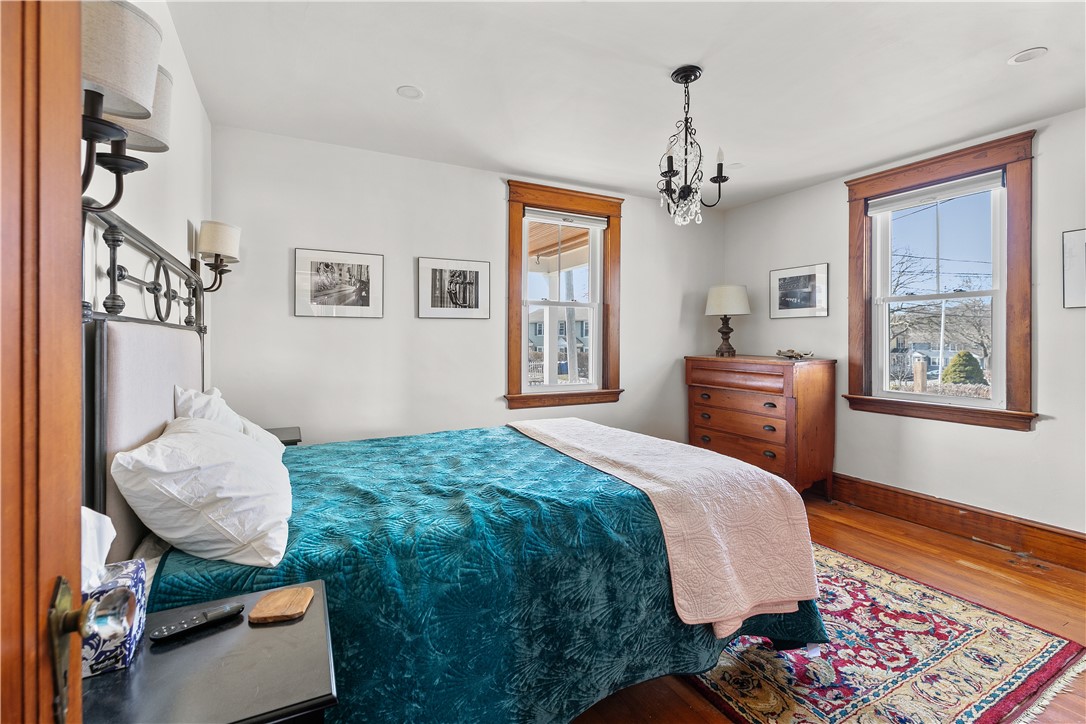 123 Beacon Street Middletown, RI 02842 - Photo 5 of 25