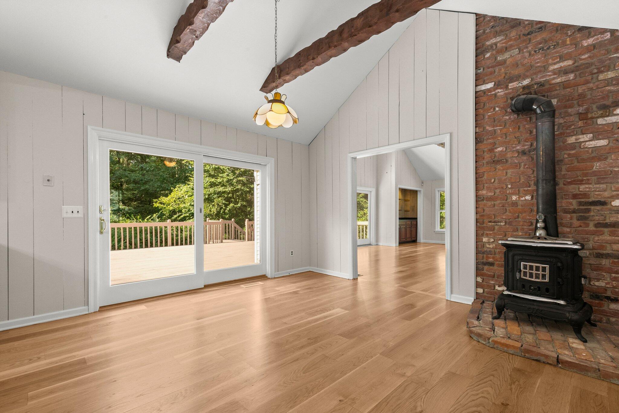 90 Evergreen Road New Canaan, CT 06840 - Photo 17 of 39 28-web-or-mls-90-evergreen-rd