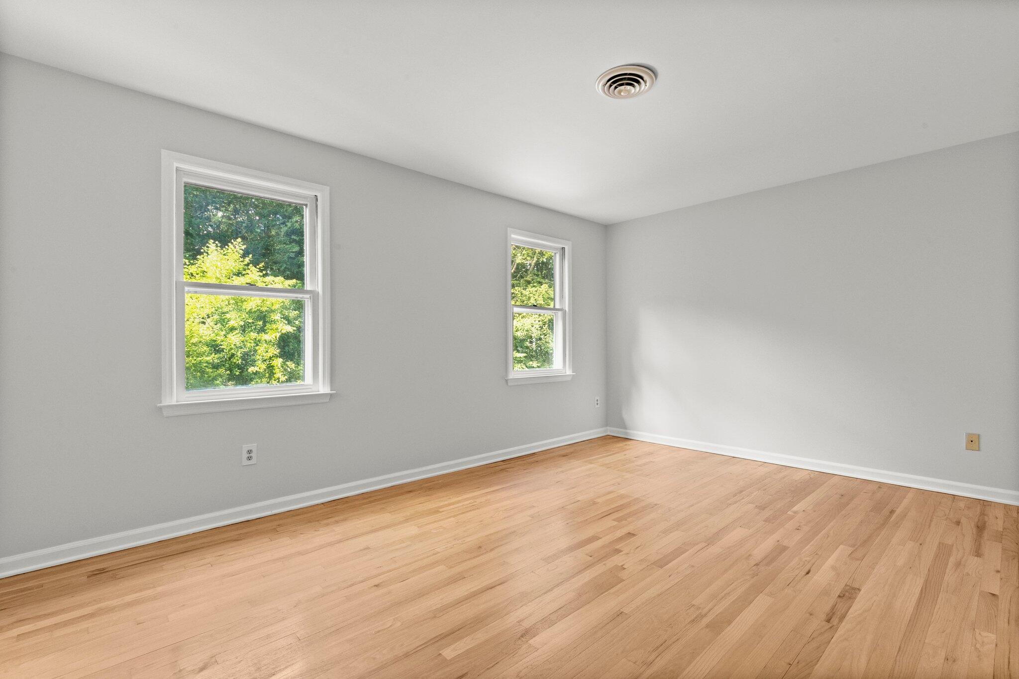 90 Evergreen Road New Canaan, CT 06840 - Photo 26 of 39 36-web-or-mls-90-evergreen-rd