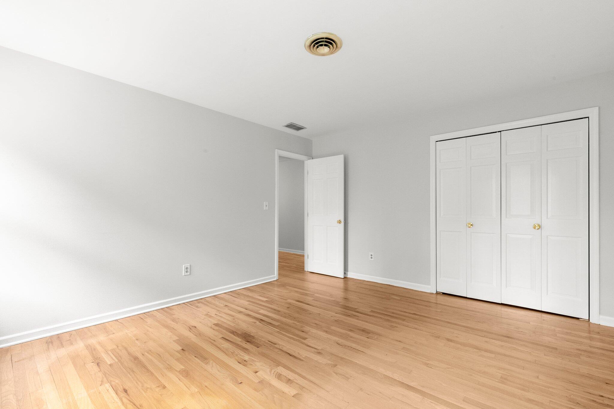 90 Evergreen Road New Canaan, CT 06840 - Photo 27 of 39 35-web-or-mls-90-evergreen-rd