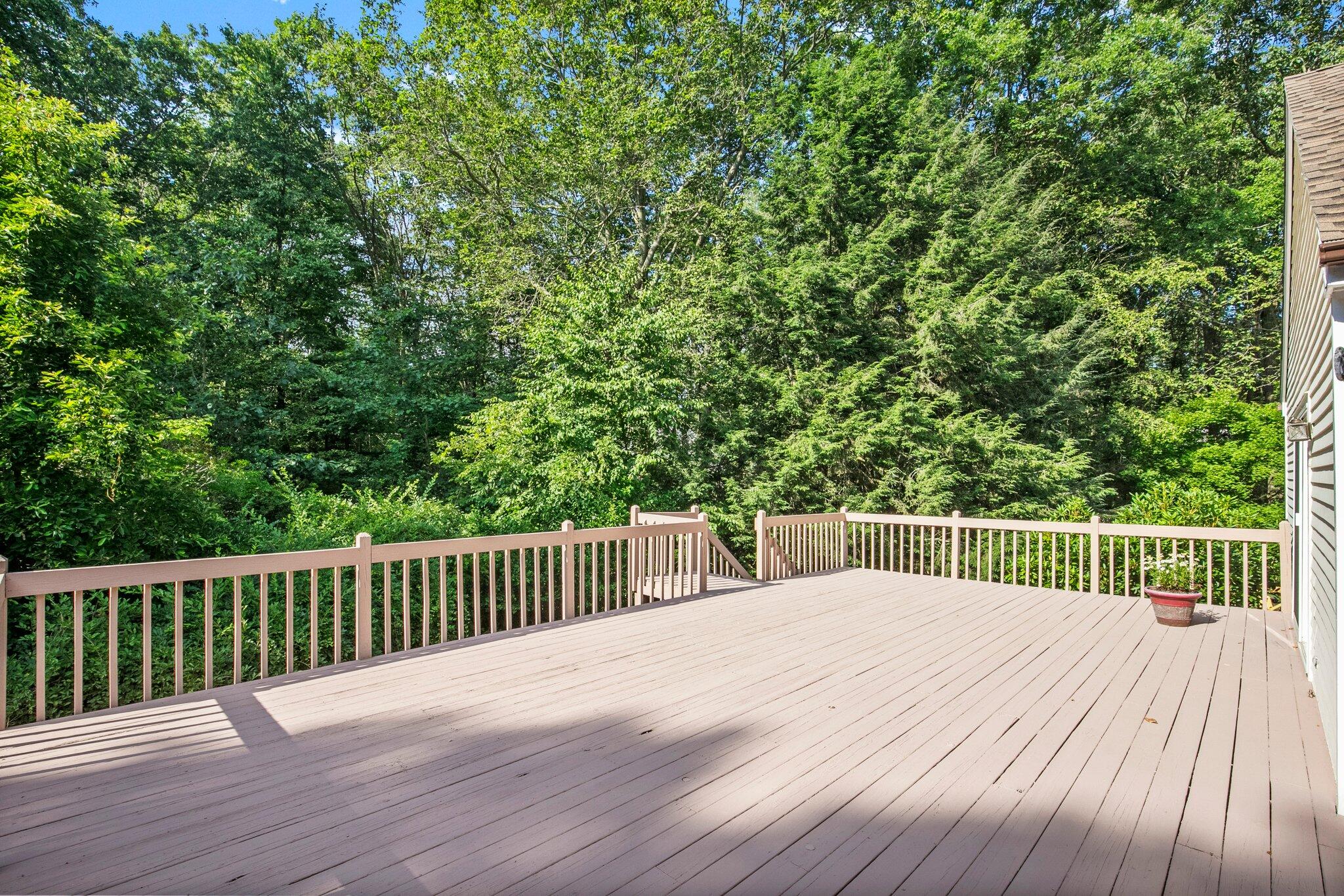 90 Evergreen Road New Canaan, CT 06840 - Photo 29 of 39 46-web-or-mls-90-evergreen-rd