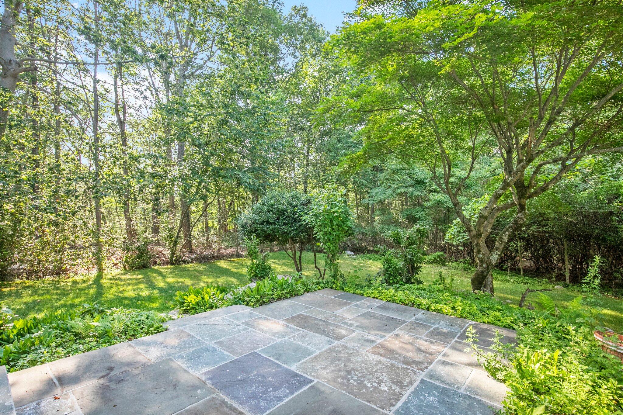 90 Evergreen Road New Canaan, CT 06840 - Photo 31 of 39 53-web-or-mls-90-evergreen-rd