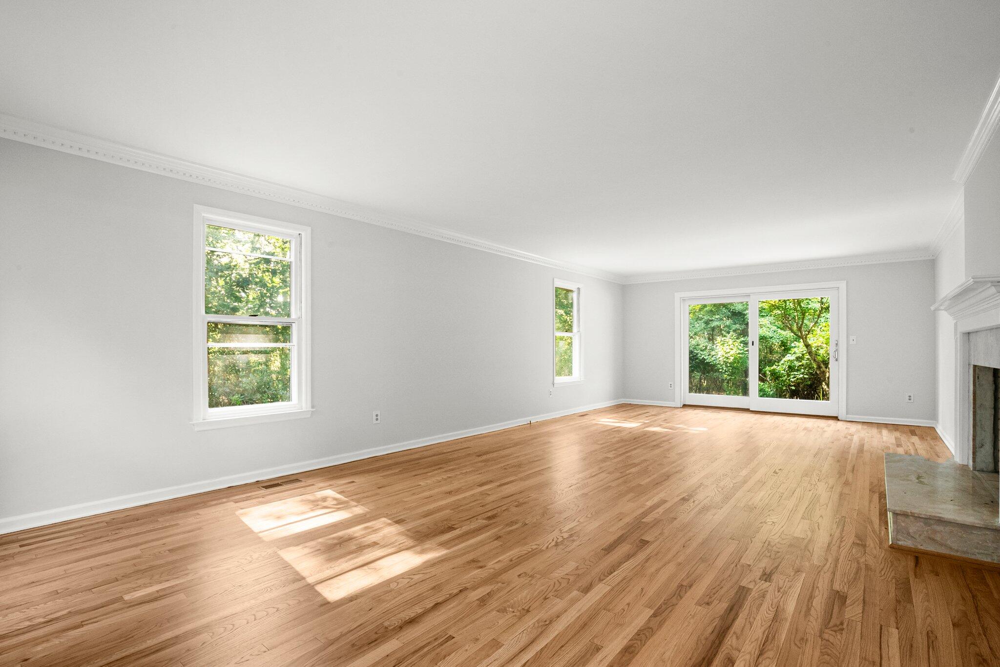 90 Evergreen Road New Canaan, CT 06840 - Photo 5 of 39 3-web-or-mls-90-evergreen-rd