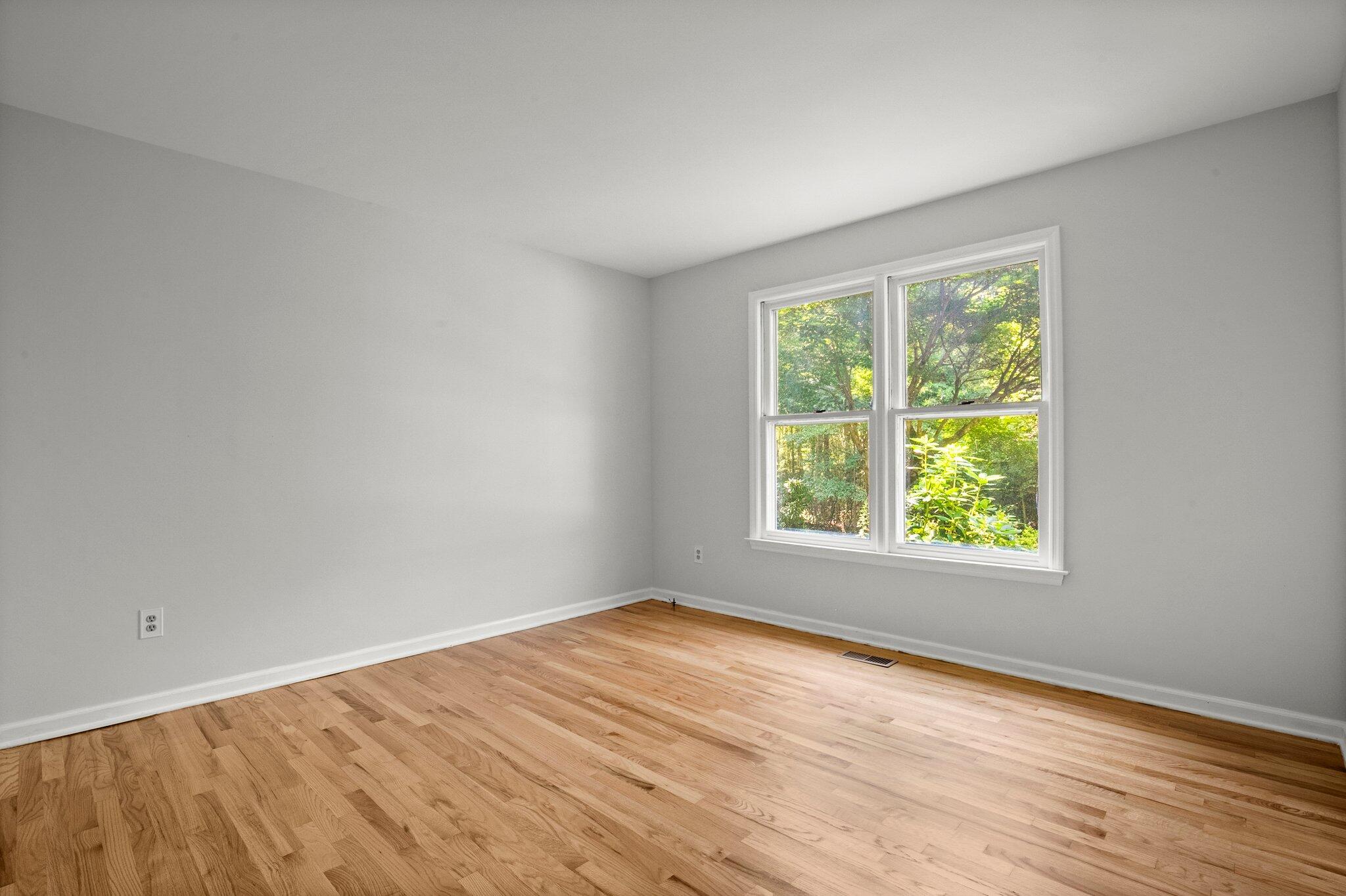 90 Evergreen Road New Canaan, CT 06840 - Photo 9 of 39 30-web-or-mls-90-evergreen-rd