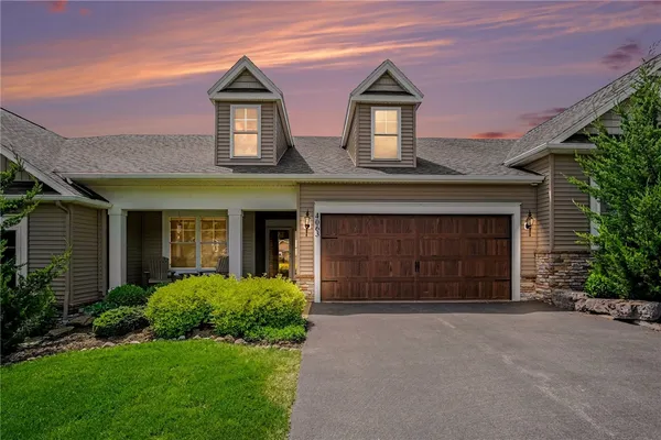 $484,900 | 4063 St James Parkway, Canandaigua Town, NY 14424