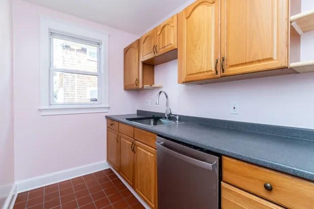 $2,800 | 602 Gallivan Boulevard, Unit 1, Boston, MA 02122