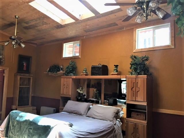 1500 Wible Rd Crescent Crescent, OR 97733 - Photo 11 of 19 Master bedroom with skylights