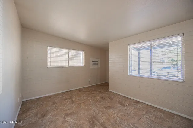 $795 | 903 South Kenwood Circle, Unit 1, Tempe, AZ 85281