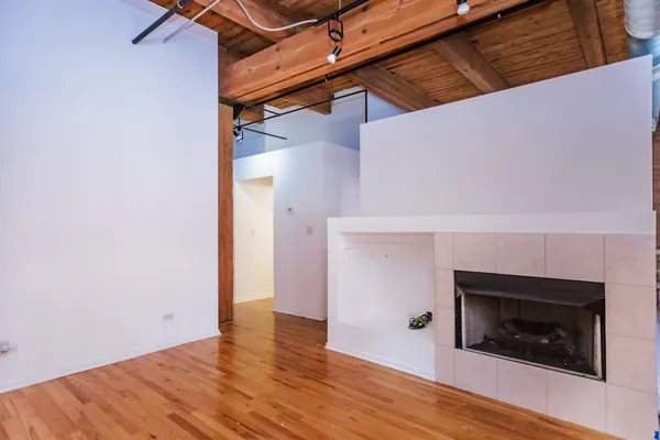 $369,900 | 625 West Jackson Boulevard, Unit 212, Chicago, IL 60661