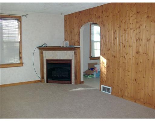 1105 Oak Indiana, PA 15701 - Photo 3 of 11 Living Room.